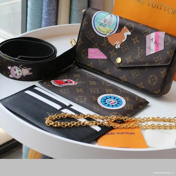 Fashionrepsfam ru LV 2104DJ0051 Bags 0709